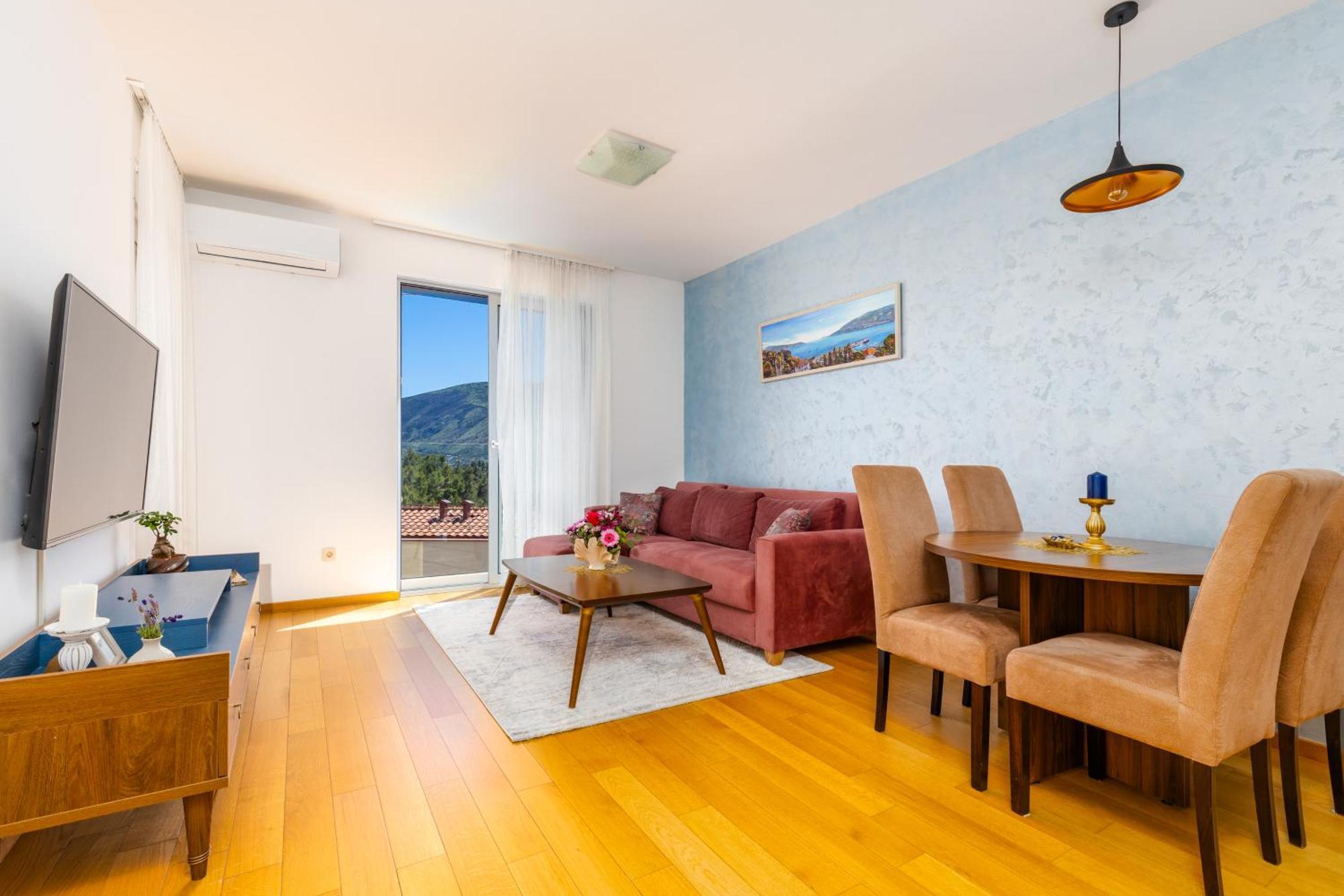 Apart Hotel M S Katunjanin 헤르섹 외부 사진