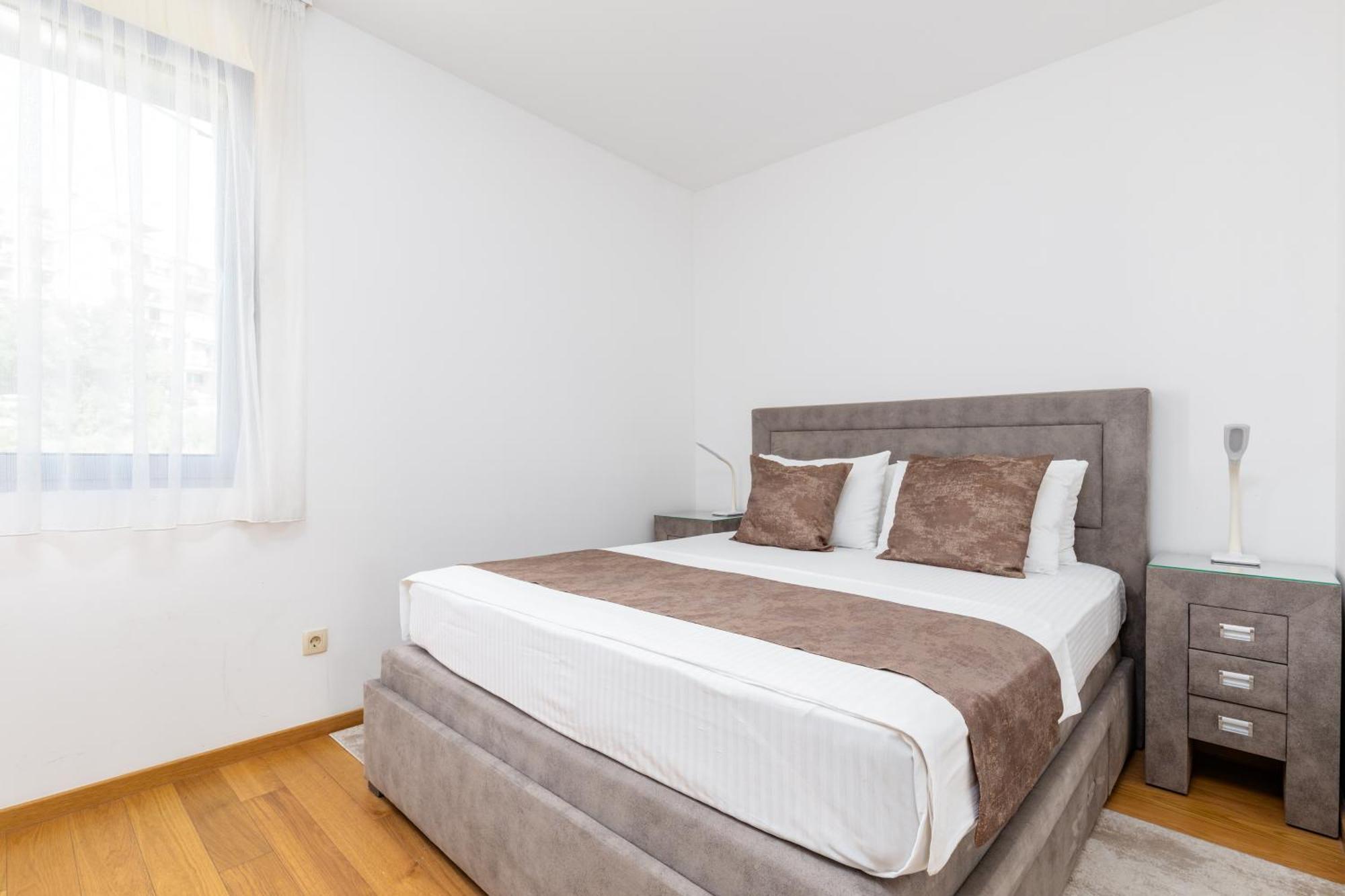 Apart Hotel M S Katunjanin 헤르섹 외부 사진