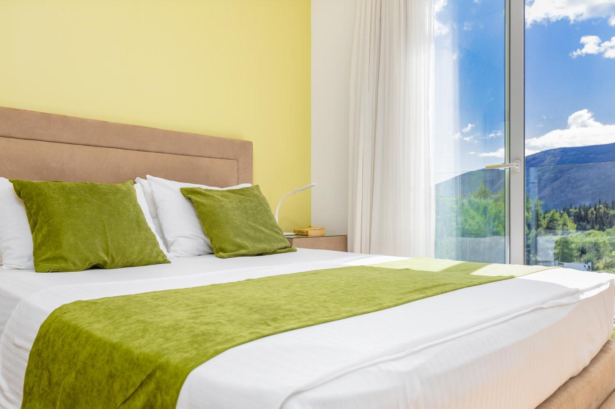 Apart Hotel M S Katunjanin 헤르섹 외부 사진