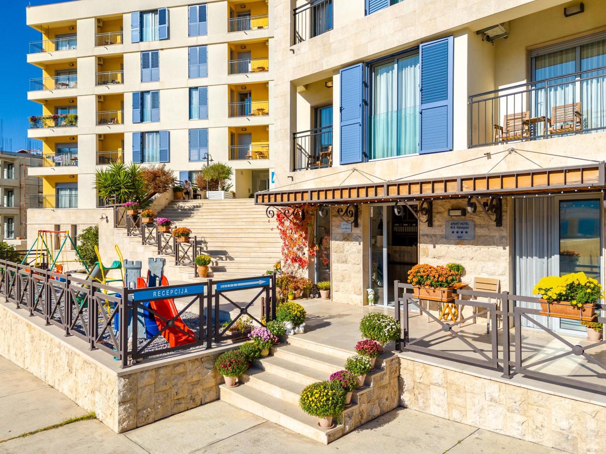 Apart Hotel M S Katunjanin 헤르섹 외부 사진