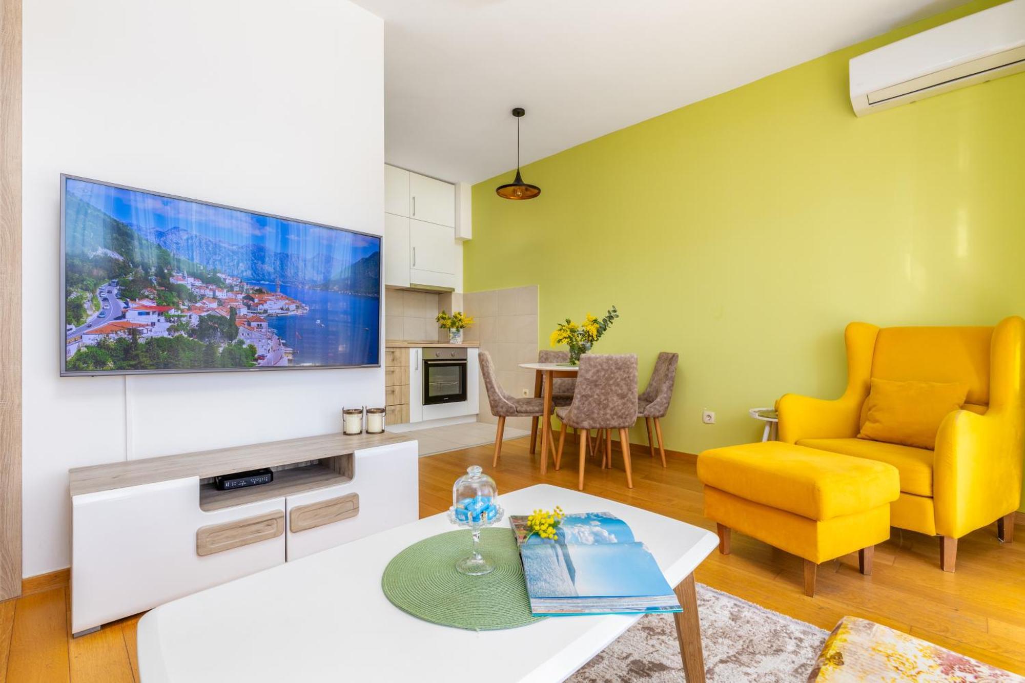 Apart Hotel M S Katunjanin 헤르섹 외부 사진