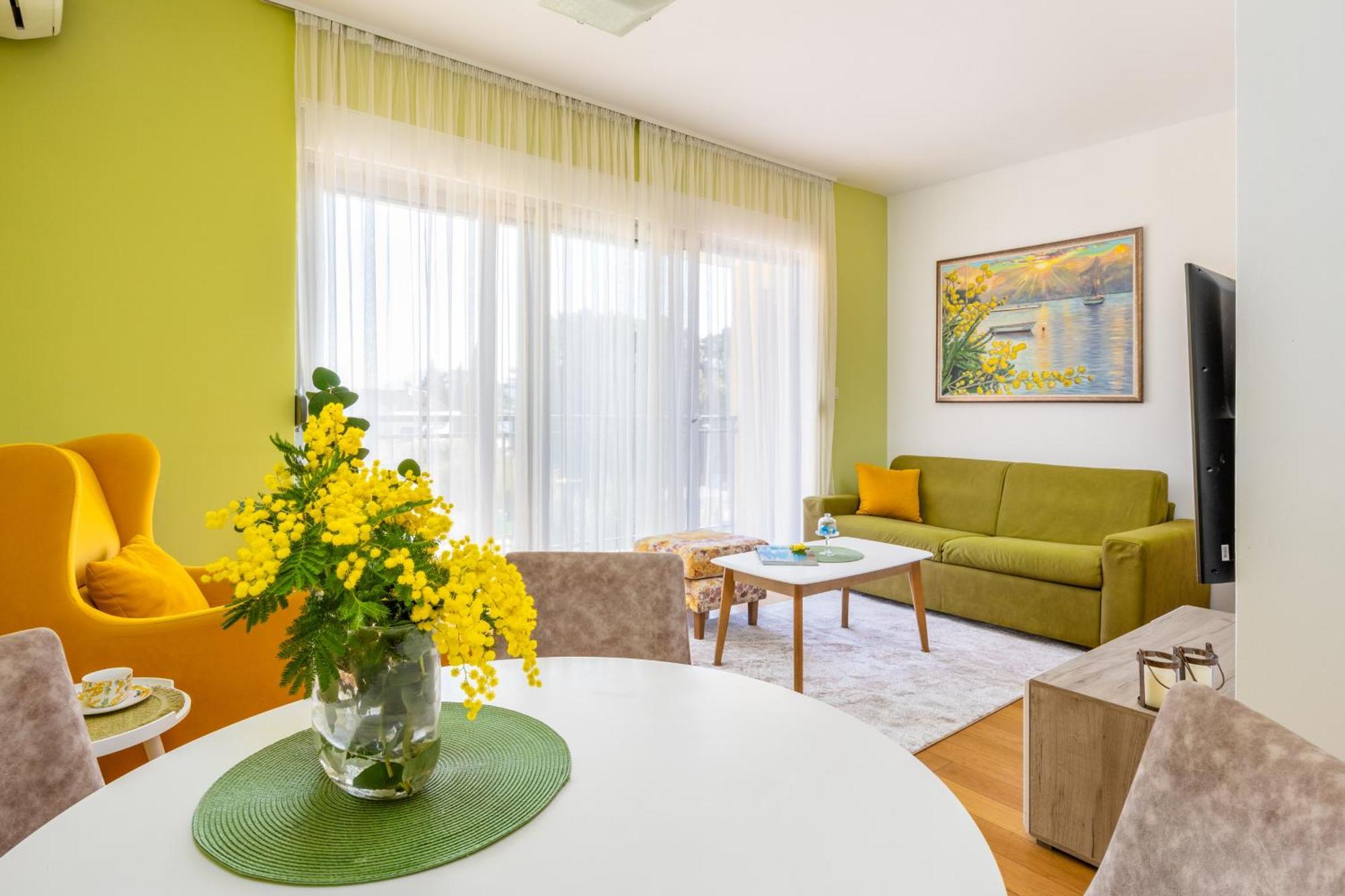 Apart Hotel M S Katunjanin 헤르섹 외부 사진