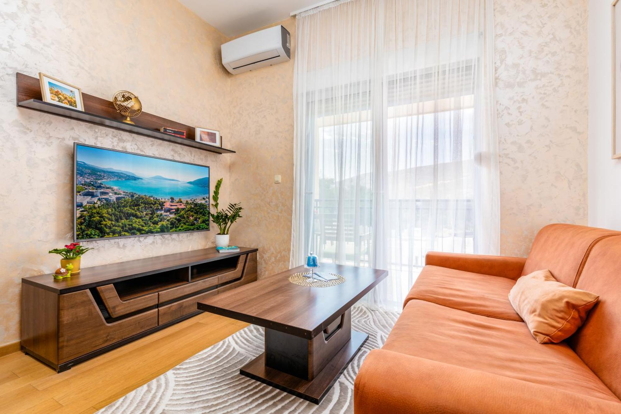 Apart Hotel M S Katunjanin 헤르섹 외부 사진