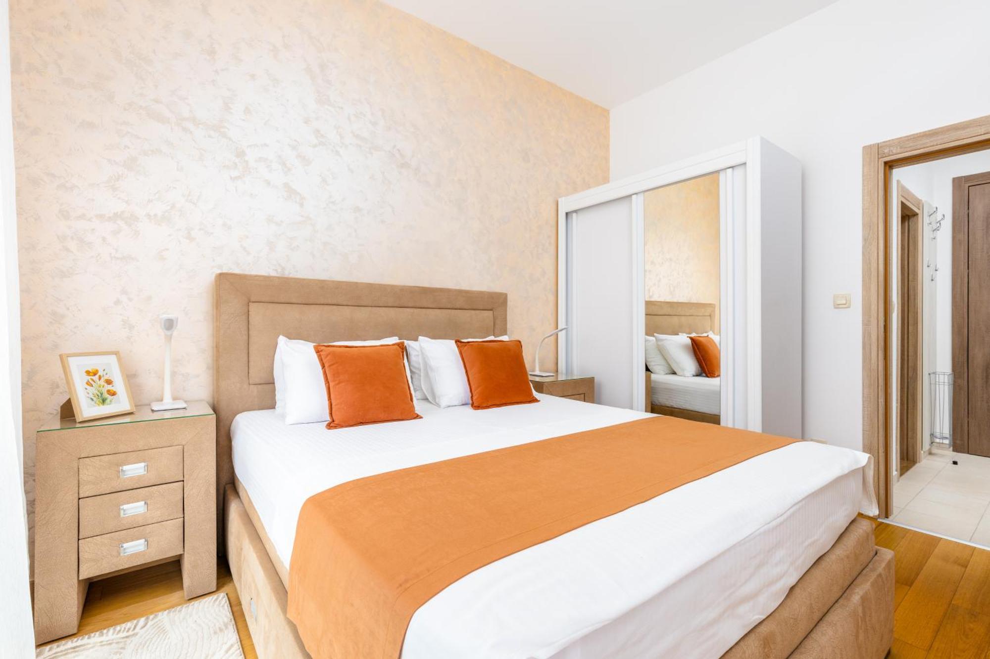 Apart Hotel M S Katunjanin 헤르섹 외부 사진