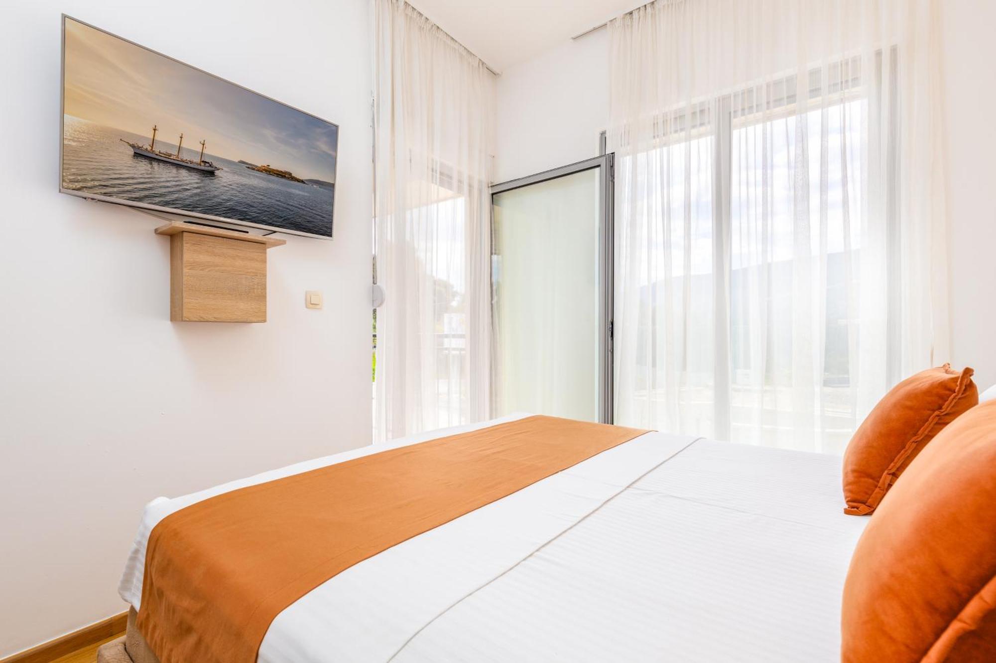 Apart Hotel M S Katunjanin 헤르섹 외부 사진