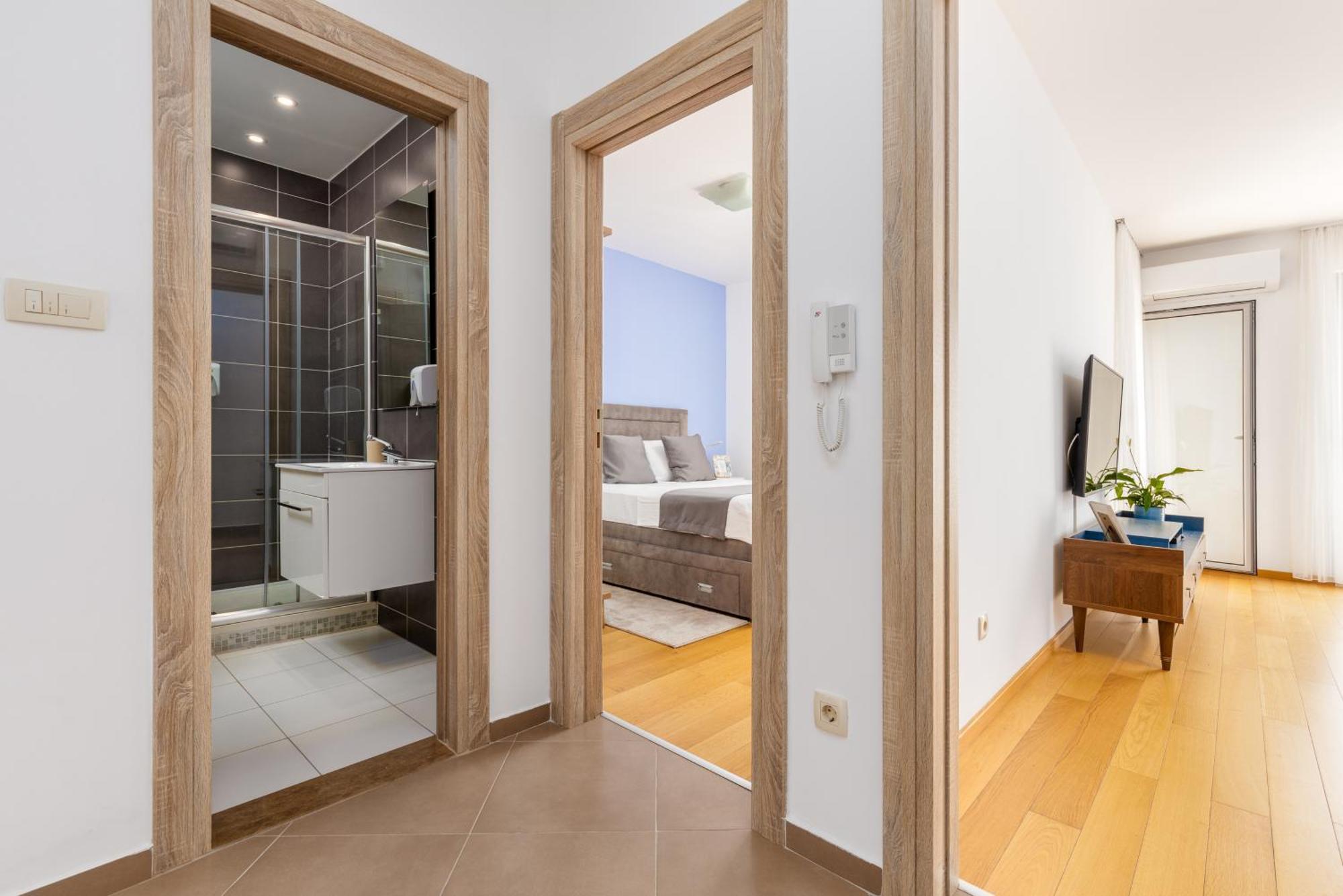 Apart Hotel M S Katunjanin 헤르섹 외부 사진